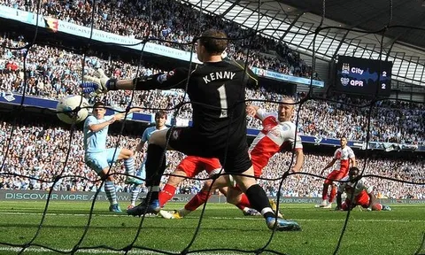 Khoảnh khắc người hâm mộ Man City không thể nào quên được