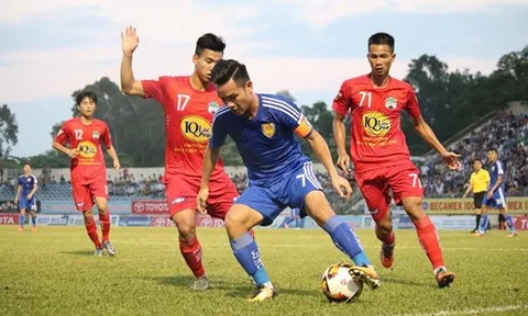 Không giải VĐQG nào kéo dài và “chia nhỏ” như V-League