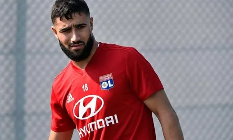 Không thể rời Lyon, sao ĐT Pháp buông lời trách móc Liverpool