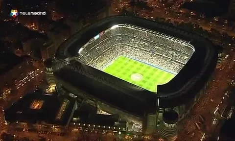 Khung cảnh hoành tráng tại sân Santiago Bernabeu