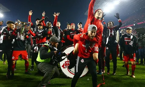 'Kiến nguyên tử' hồi sinh, đưa Toronto FC đến danh hiệu MLS
