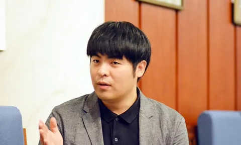 'Siêu cò' làm dậy sóng bóng đá Việt Nam