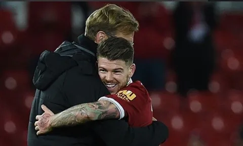 HLV Klopp xin lỗi học trò, thừa nhận trận tệ nhất gặp Tottenham