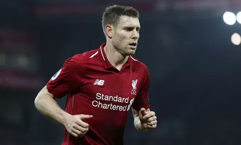 Klopp: "2 đầu gối của cậu ấy đã rỉ máu"
