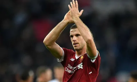 Klopp bảo vệ Henderson trước sự quay lưng của NHM