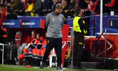 Klopp 'bó tay' khi Liverpool bị Sevilla ghi 3 bàn trong hiệp 2