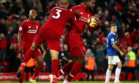 Klopp nói lời 'ấm lòng' với người hùng Liverpool bắn hạ Everton