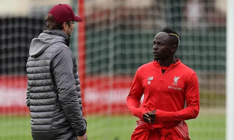 Klopp thách thức các đội bóng khác 'hút máu' Liverpool