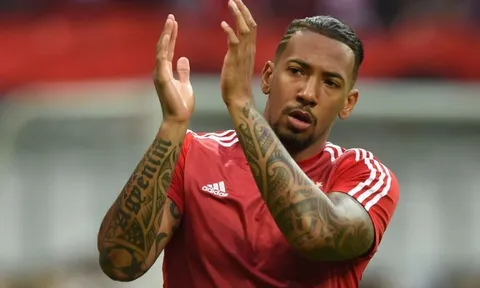 Kỹ năng phòng ngự tuyệt vời của Jerome Boateng
