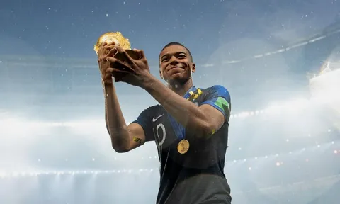 Kylian Mbappe: Lựa chọn an toàn cho Ballon d’Or?