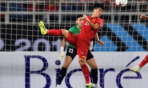 BLV Quang Huy: "Nếu có cậu ấy, hàng thủ ĐT Việt Nam sẽ chắc chắn hơn nhiều"