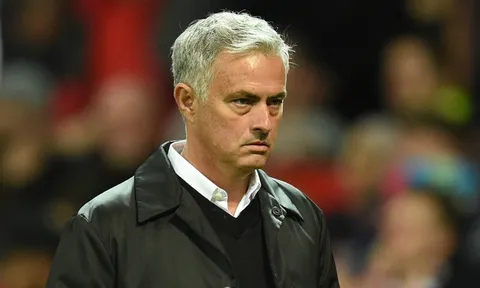 Làm khách tới Burnley, lời tạm biệt của Mourinho?