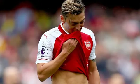 Làm ơn đừng bịa đặt về 'cơn giận' của Ozil nữa