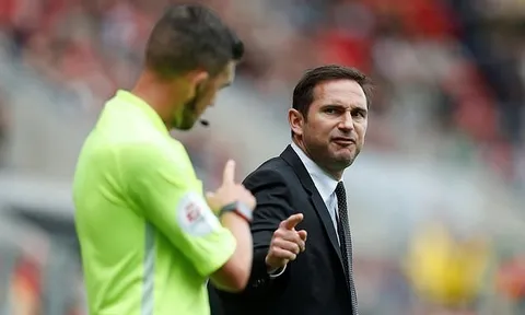 Lampard chửi trọng tài rồi bị đuổi, Derby County thua tức tưởi