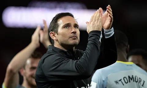Lampard: "Tôi sốc khi thắng Man United"