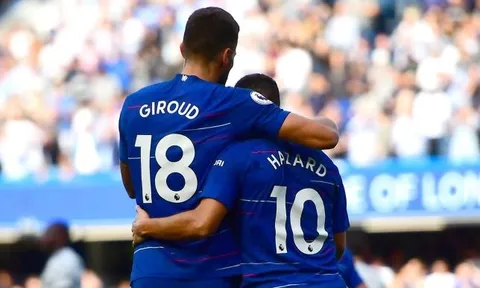 Lập hattrick, Hazard chọn người đá cặp hoàn hảo giữa Giroud và Morata