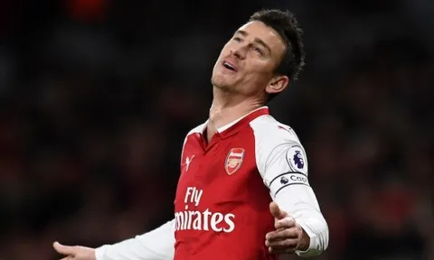 Nóng! Barca đưa ra hợp đồng '6 tháng' với sao Arsenal