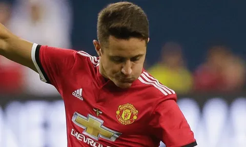 Liên tục dự bị, Herrera vẫn khiến Mourinho ấm lòng