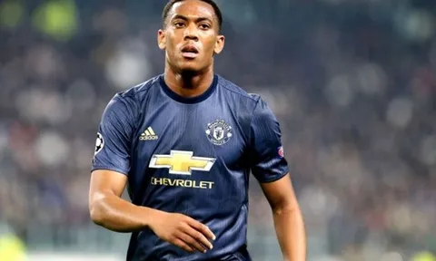 Liên tục thăng hoa, sao Man Utd sắp "nhận quà" lớn