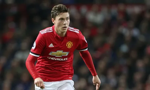 Lindelof nịnh đầm: "Mourinho xuất sắc nhất thế giới"