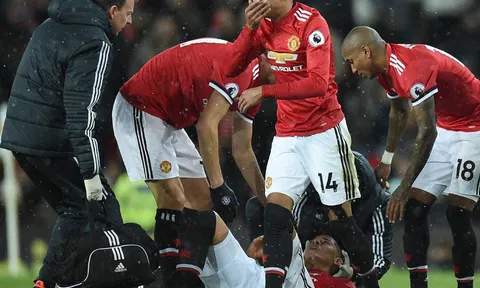 Lingard phát hoảng với chấn thương đầu của Rojo