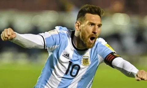 Lionel Messi thoát khỏi cái bóng của Diego Maradona ở Quito