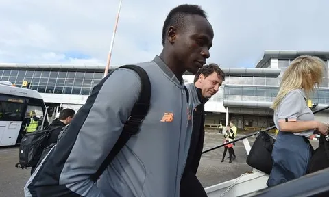 Liverpool binh hùng tướng mạnh lên đường chiến Sevilla