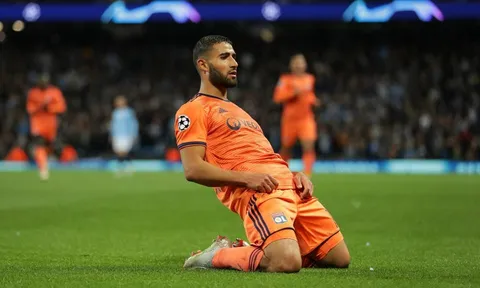 Liverpool chậm chạp, Fekir đã chọn gã khổng lồ của nước Đức