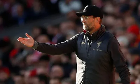 Liverpool đại thắng, Klopp vẫn bị chỉ trích vì quá chậm chạp
