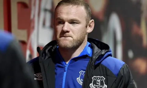 Rooney tự nhận "ngu ngốc" khi lái xe trong men rượu