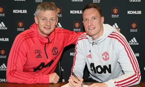 Lộ 2 lý do Man Utd phải giữ Phil Jones