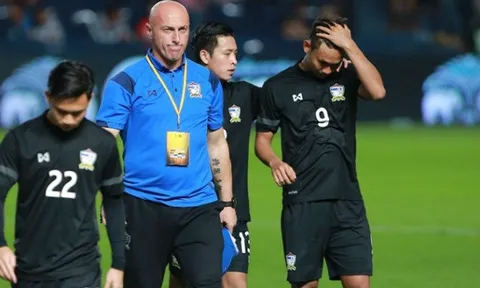 Lo bị sa thải, HLV U23 Thái Lan làm “cách mạng” đội hình