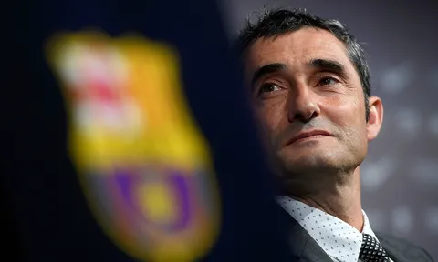 LỘ cái tên đầu tiên phải rời Barca trong tháng Giêng