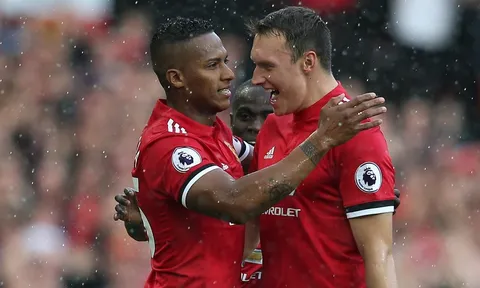 Lộ diện chủ nhân bàn thắng đẹp nhất năm 2017 của Man Utd