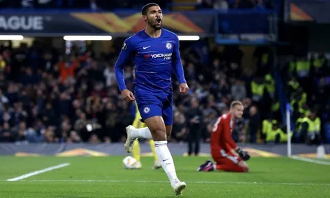 Loftus-Cheek làm điều không một cầu thủ Chelsea nào làm qua 12 năm