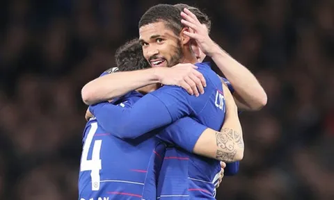 "Loftus-Cheek nên nhìn theo cậu ấy mà học tập"