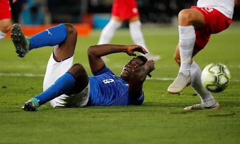 Lối đá nghèo nàn, bao giờ Azzurri mới trở lại đỉnh cao?