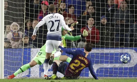 Lucas Moura ghi bàn thắng quý như vàng, Tottenham đặt chân vào vòng knock-out