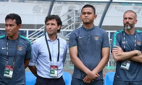 HLV Luis Milla chơi trò 'trốn tìm' với tuyển Indonesia trước AFF Cup