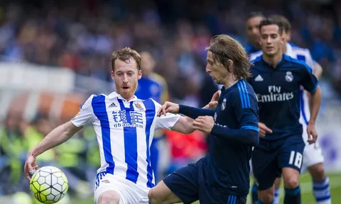 Luka Modric chơi tuyệt hay trước Real Sociedad