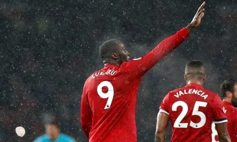 Manucians có muốn đổi Lukaku lấy Rooney?