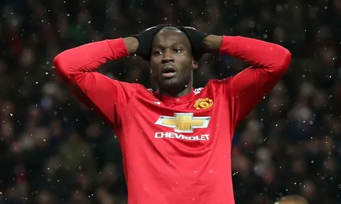 Lukaku không có lỗi, lỗi tại Mourinho