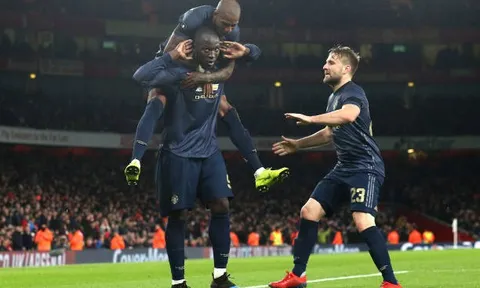 Lukaku trổ tài kiến tạo, Man United đại thắng trước Arsenal
