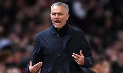 Luke Shaw: "Mourinho bảo chúng tôi nhấc mông lên mà đá trong hiệp 2"