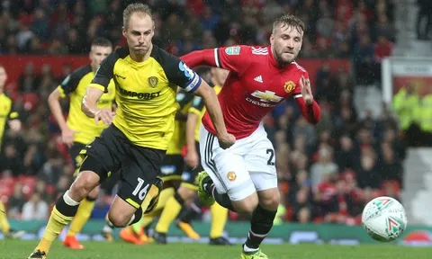 "Luke Shaw thiếu khao khát như Ander Herrera"