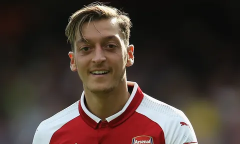 Lý do Inter Milan theo đuổi Mesut Ozil