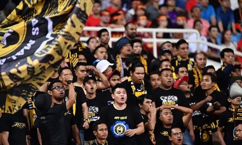 Sự cuồng nhiệt của CĐV Việt Nam khiến người Malaysia chạnh lòng