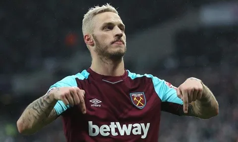 Góc Manchester United: Thật may, Arnautovic chưa cập bến Old Trafford!