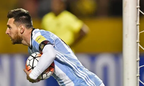 "Ma thuật" của Messi đã mê hoặc Sampaoli