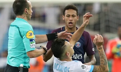 Mặc tin đồn, Emery vẫn hết mực bảo vệ Neymar
